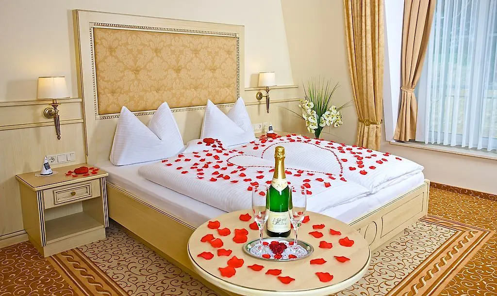 Hotel Am Schlossberg Erding